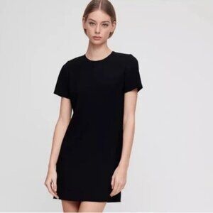 Aritzia Babaton Sz 4 Patricio Classic Little Black Dress